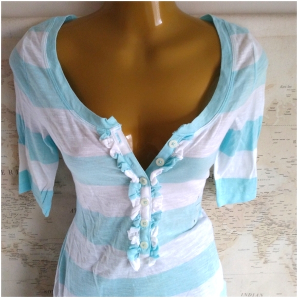 *SOLD* Y2K Old Navy Striped Ruffled Henley Top in White and Teal-Size S - Picture 4 of 5
